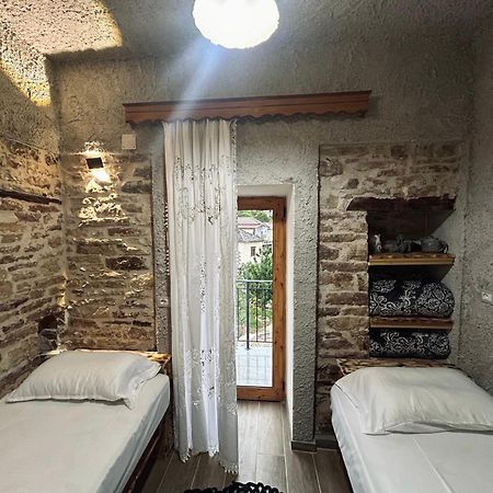 Guest House Lengo Gjirokastër 外观 照片
