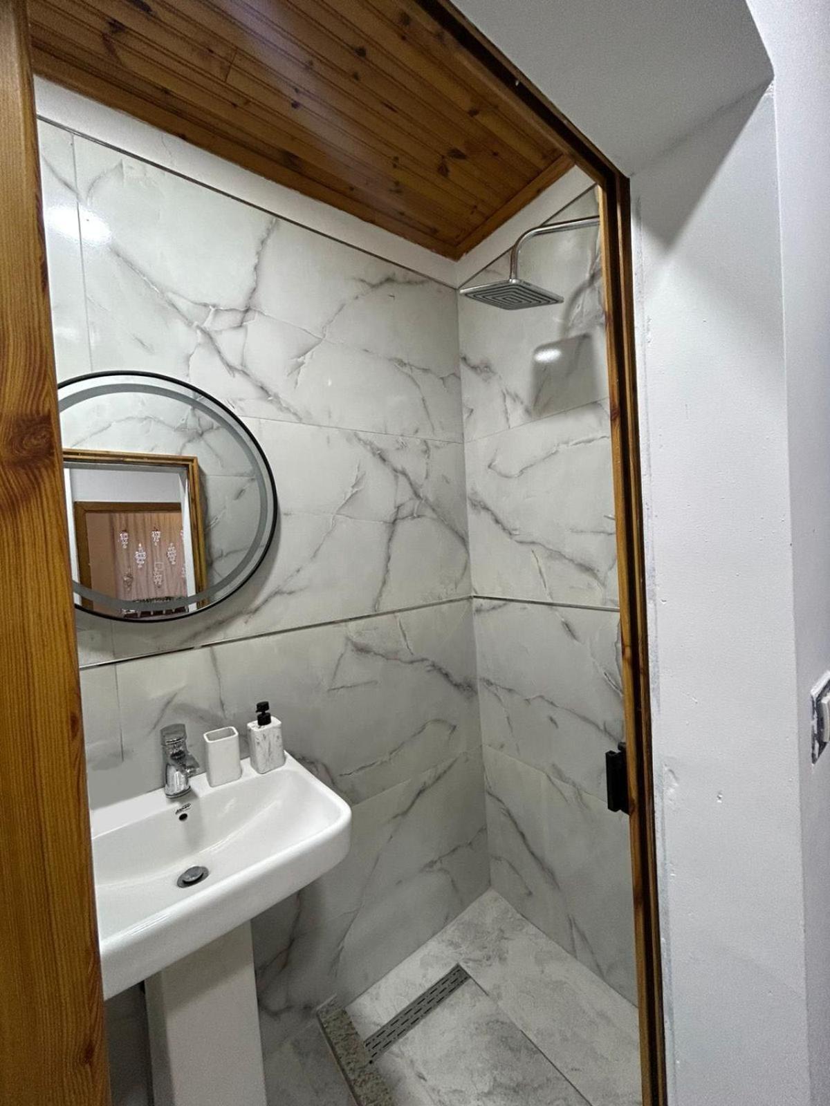 Guest House Lengo Gjirokastër 外观 照片