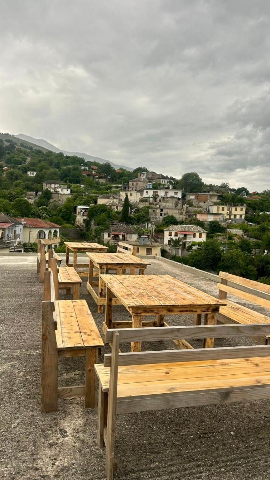 Guest House Lengo Gjirokastër 外观 照片