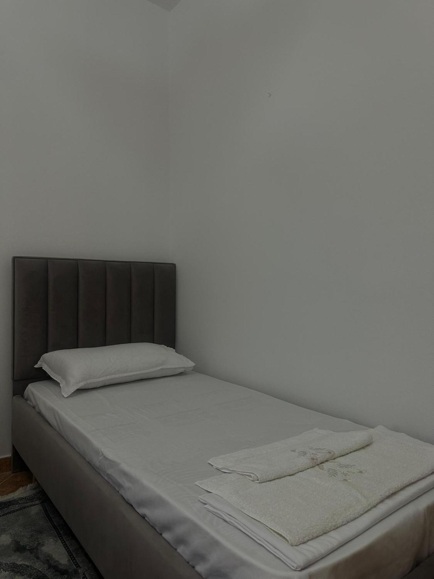 Guest House Lengo Gjirokastër 外观 照片