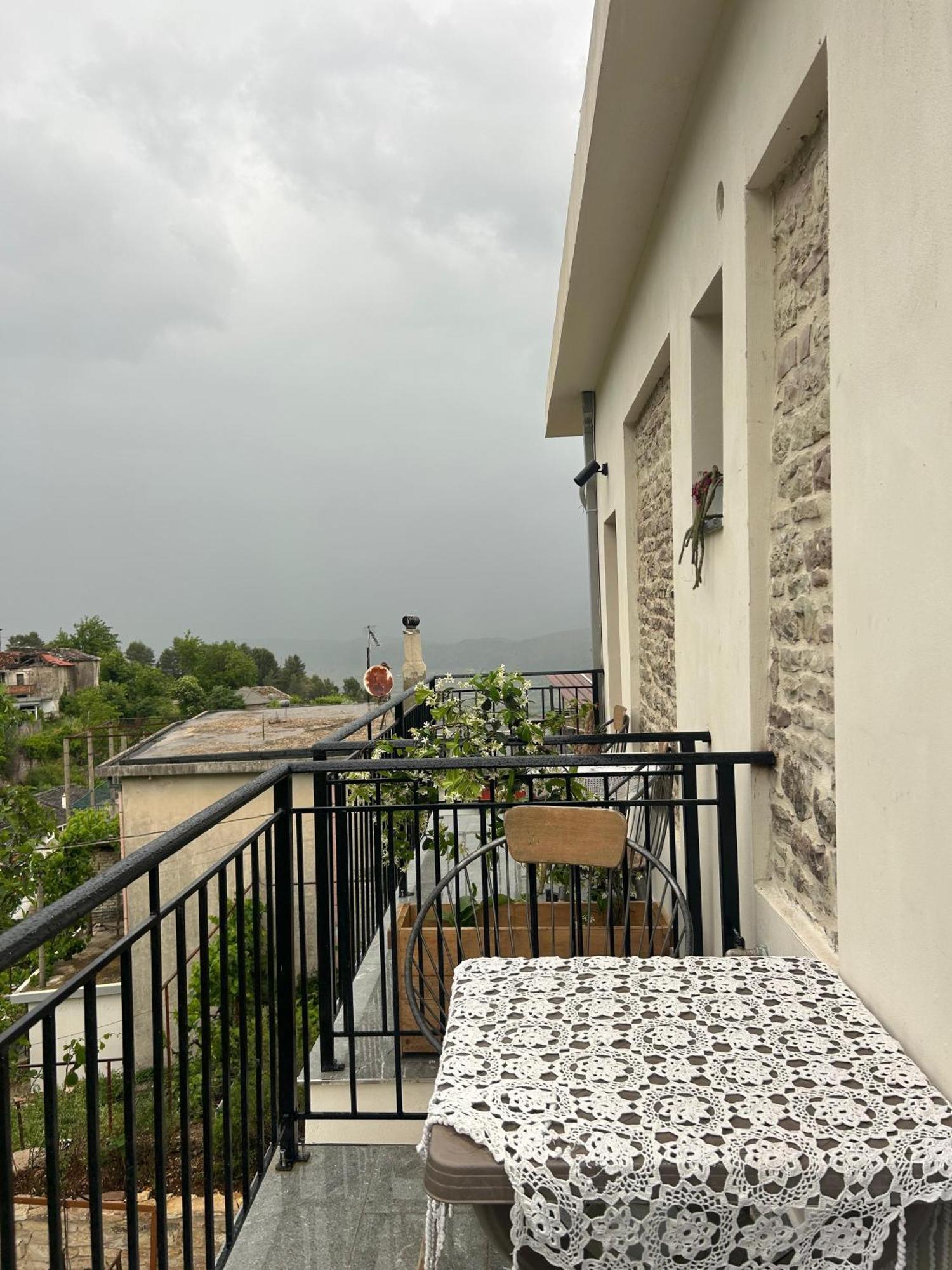 Guest House Lengo Gjirokastër 外观 照片