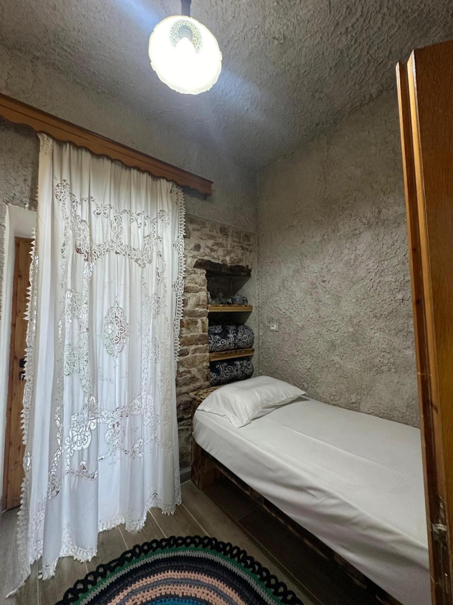 Guest House Lengo Gjirokastër 外观 照片